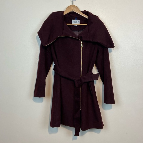 Cole Haan Signature Asymmetrical Wool Blend Wrap Coat – Burgundy Wine, Size 8 - Picture 4 of 10